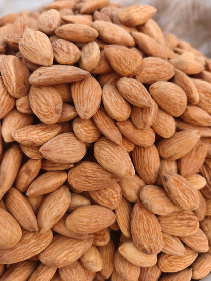Badam/Almonds